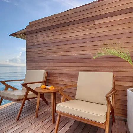 Moontana Beachfront Villa Batununggul Exterior photo