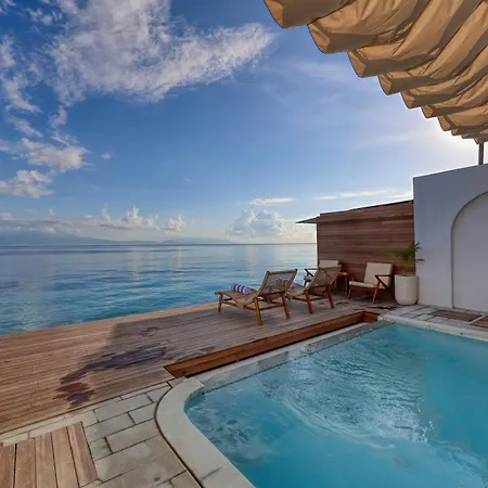 Moontana Beachfront Villa Batununggul Exterior photo