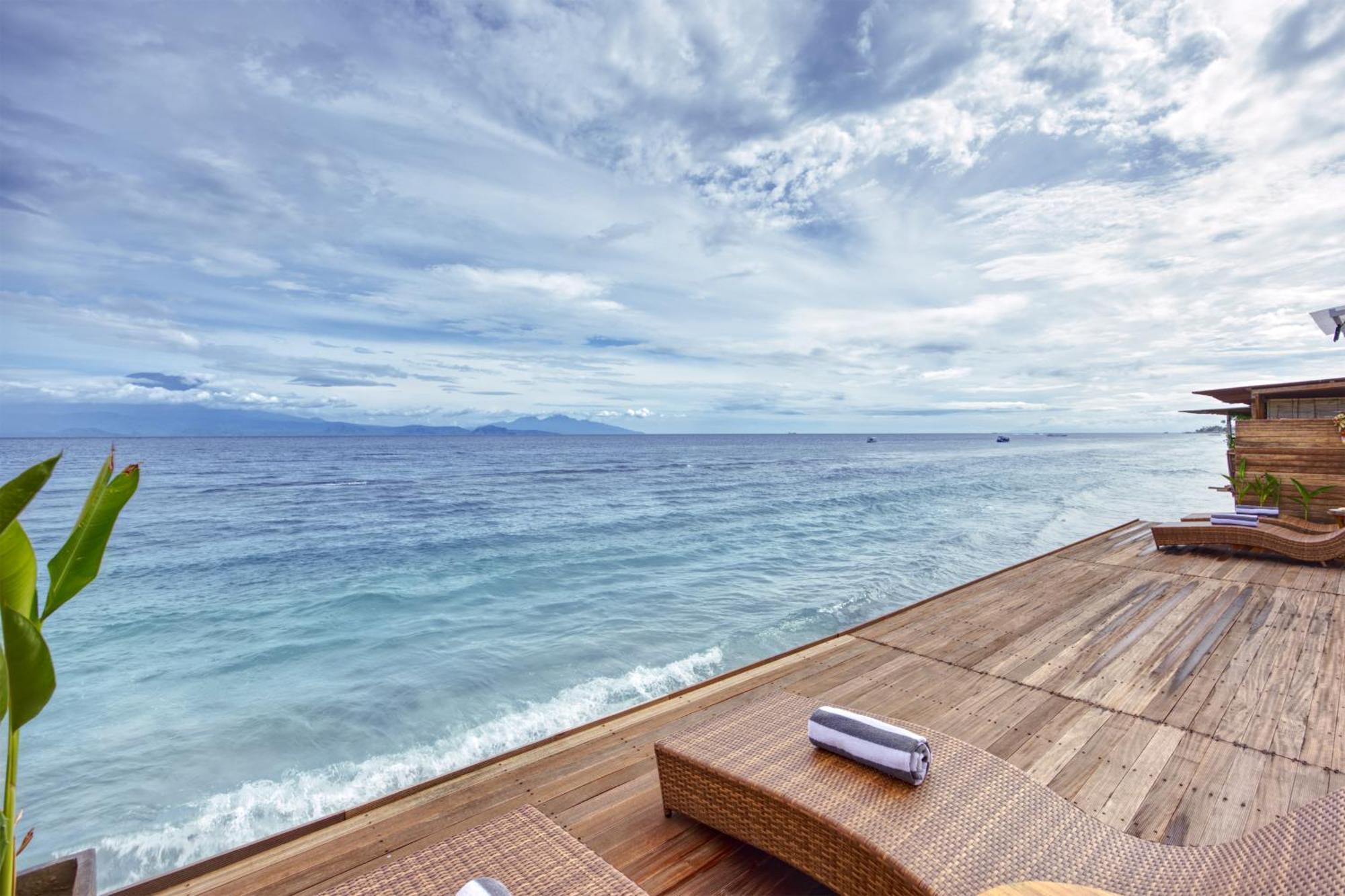 Villa Moontana Beachfront *