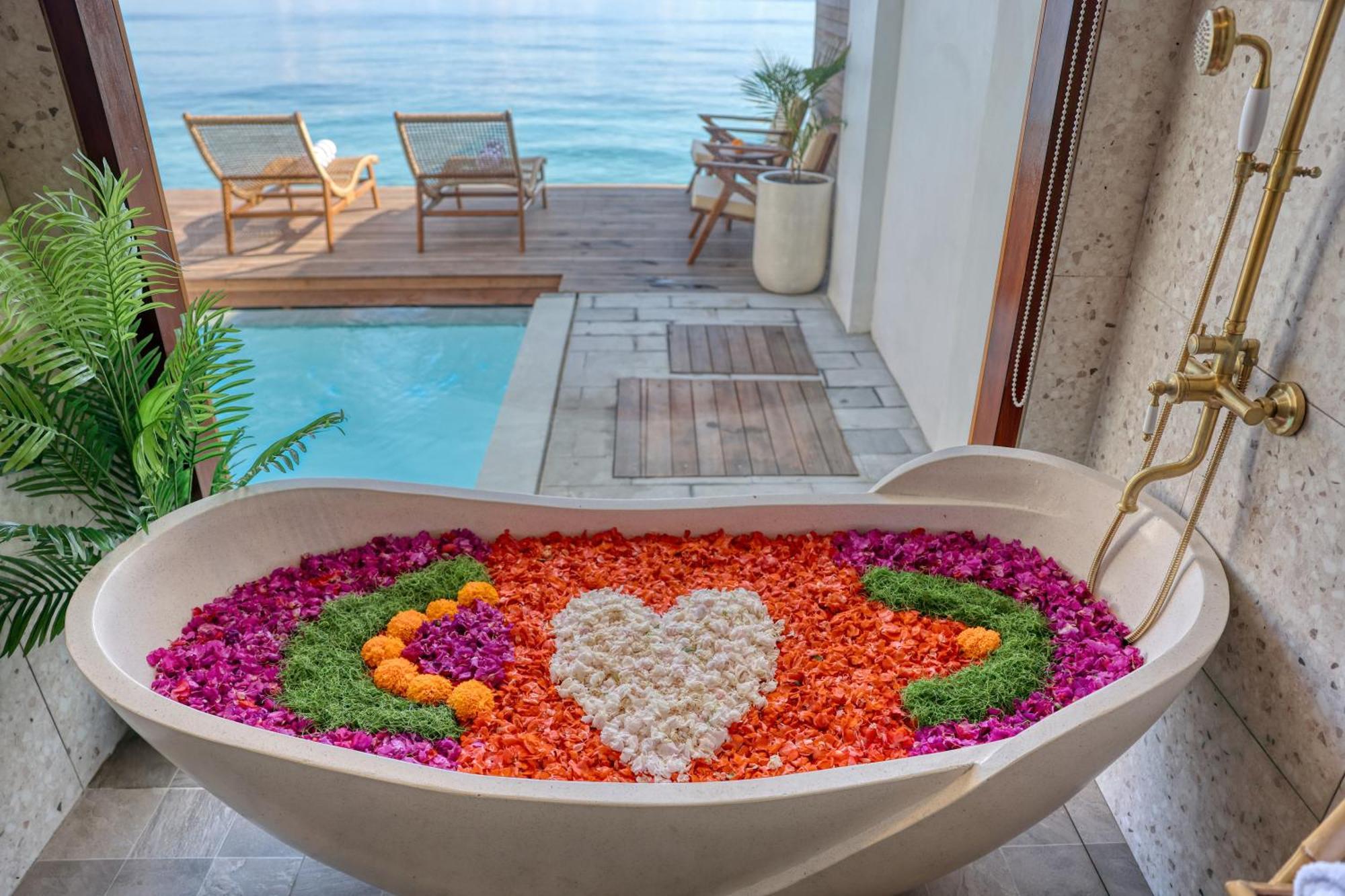 Villa Moontana Beachfront Batununggul