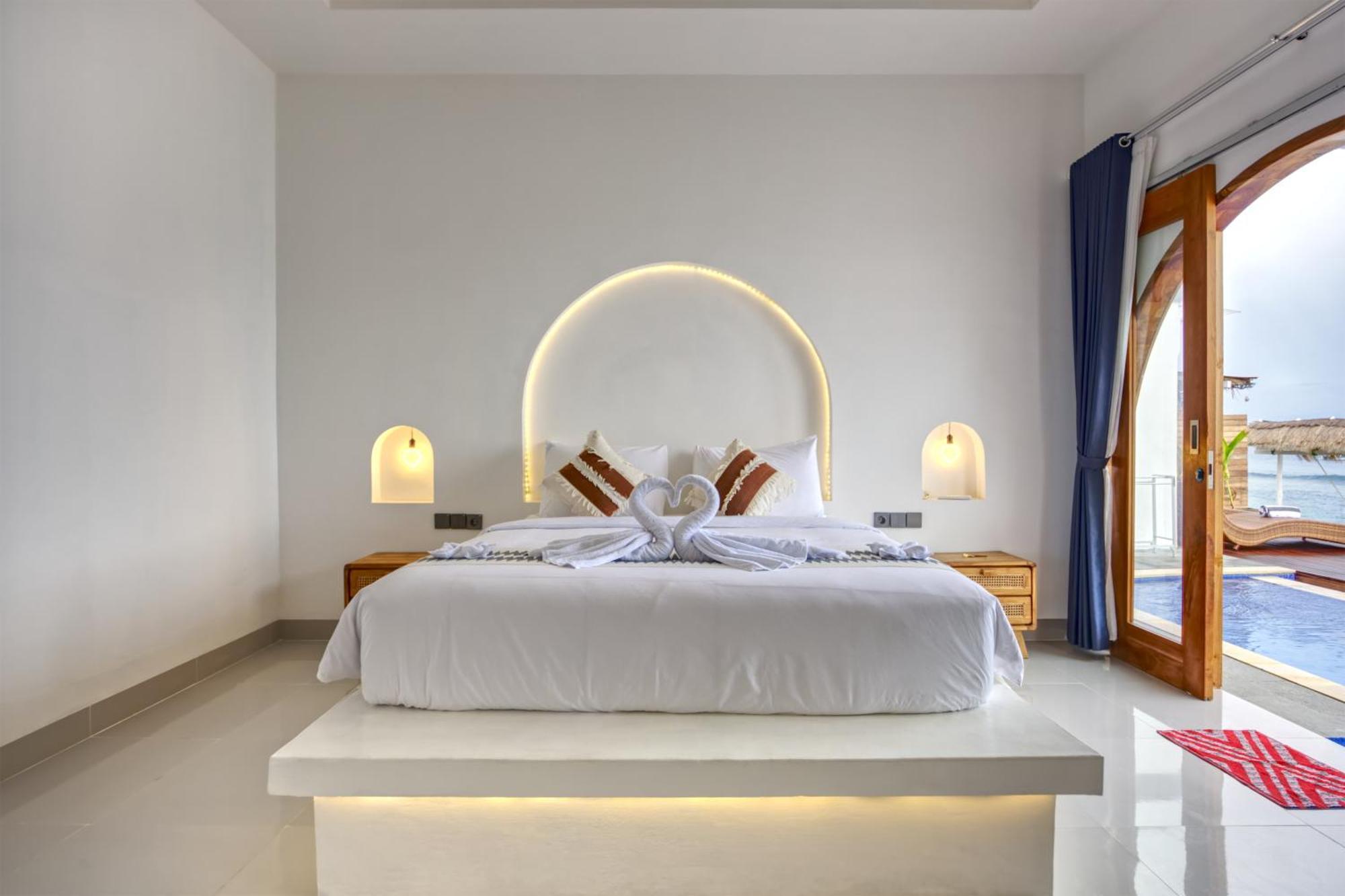 Moontana Beachfront Villa