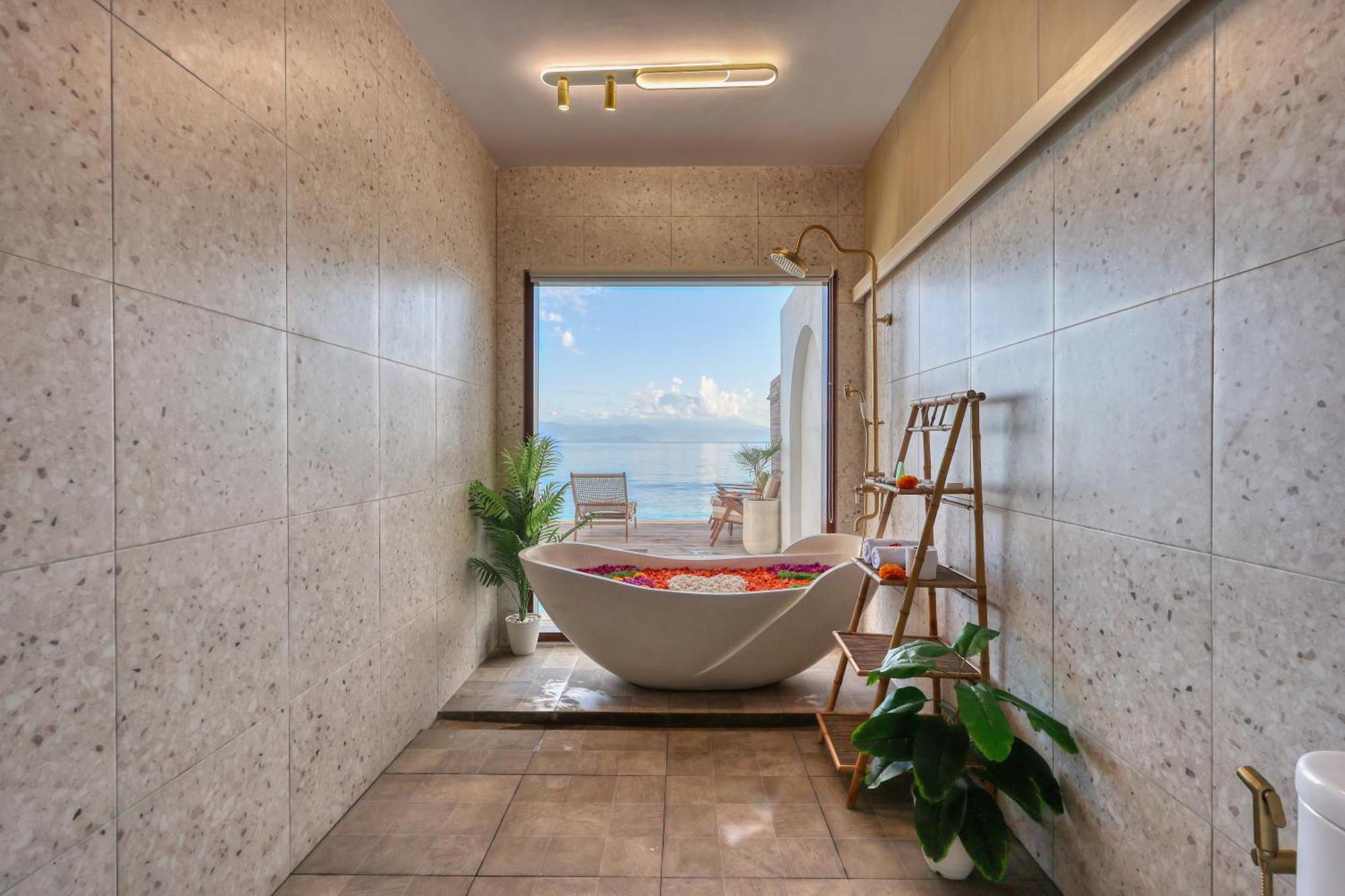 Villa Moontana Beachfront *